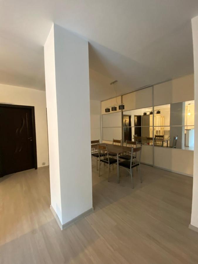 Apartament 3 Camere Bacau Exterior photo