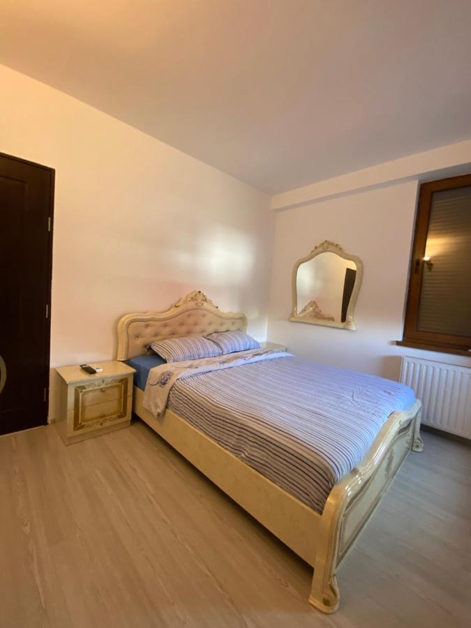 Apartament 3 Camere Bacau Exterior photo